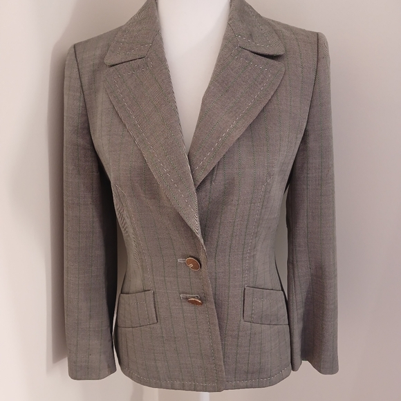 Escada Blazer sz 34/ us sz 4 - Picture 2 of 10